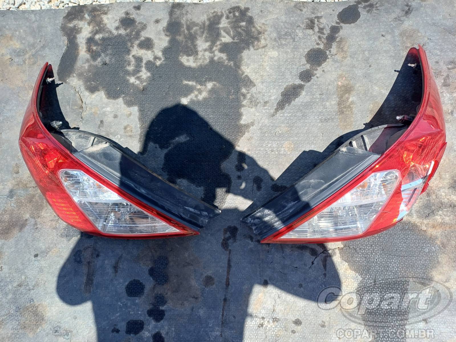 2019 NISSAN VERSA — foto 11 de 11