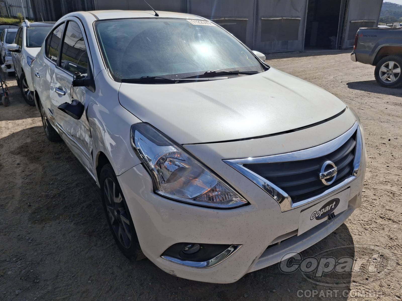 NISSAN VERSA 2017