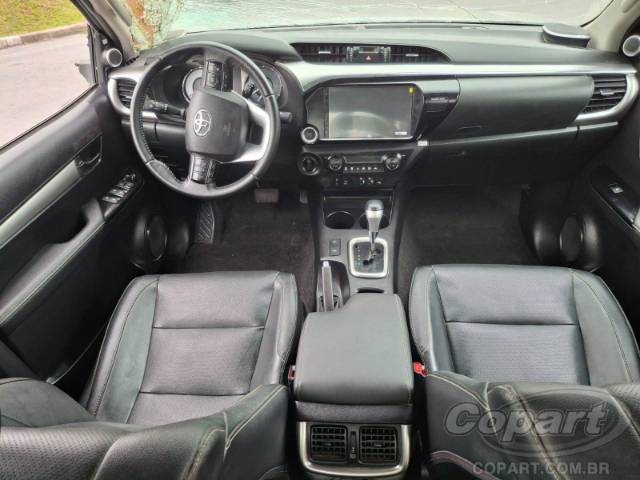 2024 TOYOTA HILUX CD 