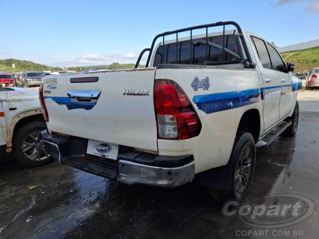 2024 TOYOTA HILUX CD 