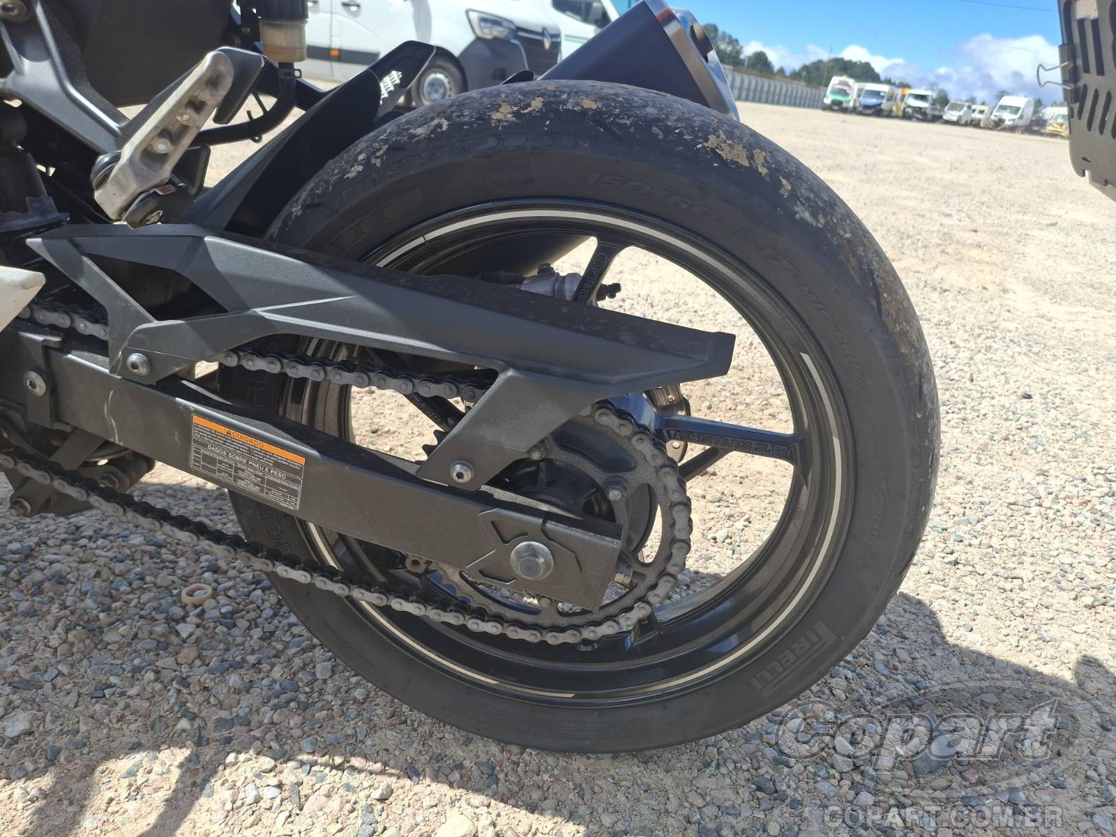 2023 KAWASAKI NINJA 400 — foto 7 de 10