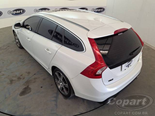 2016 VOLVO V60 