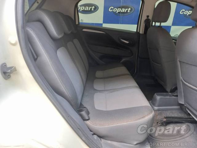 2017 FIAT PUNTO 