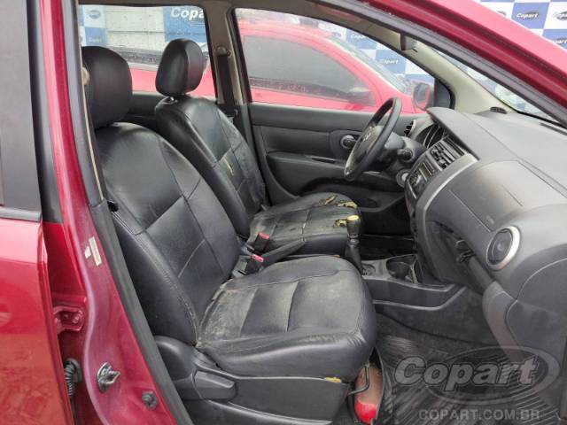 2012 NISSAN GRAND LIVINA 