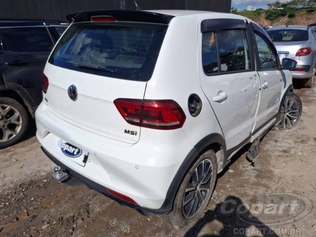 2016 VOLKSWAGEN FOX 