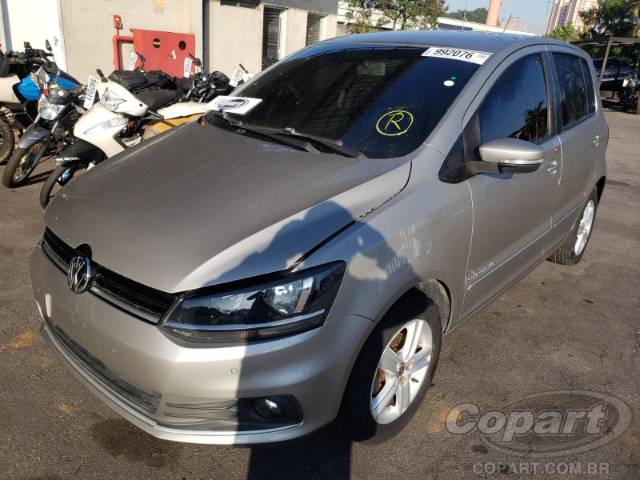 2015 VOLKSWAGEN FOX 
