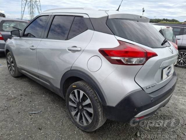 2019 NISSAN KICKS 