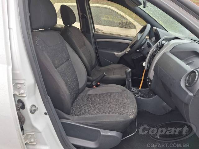 2021 RENAULT DUSTER OROCH 