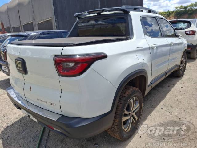 2017 FIAT TORO 