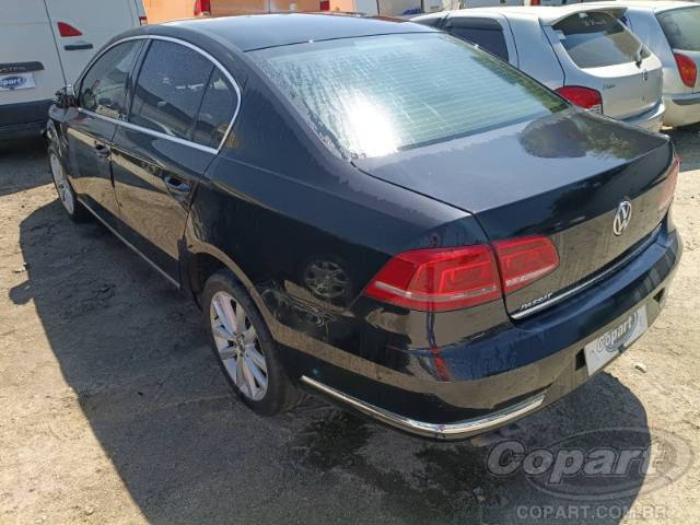 2013 VOLKSWAGEN PASSAT 