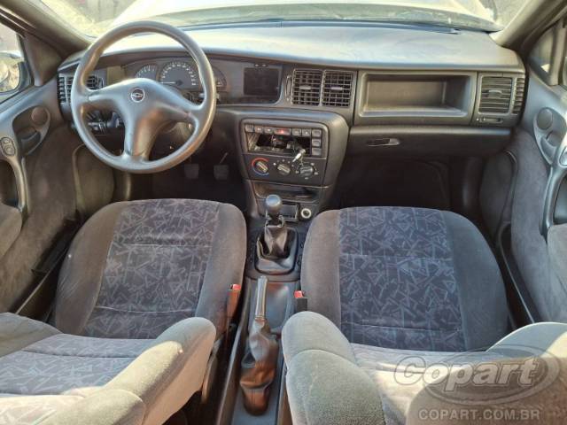 1997 CHEVROLET VECTRA 