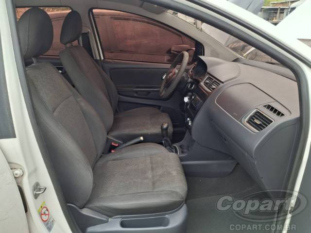 2013 VOLKSWAGEN FOX 