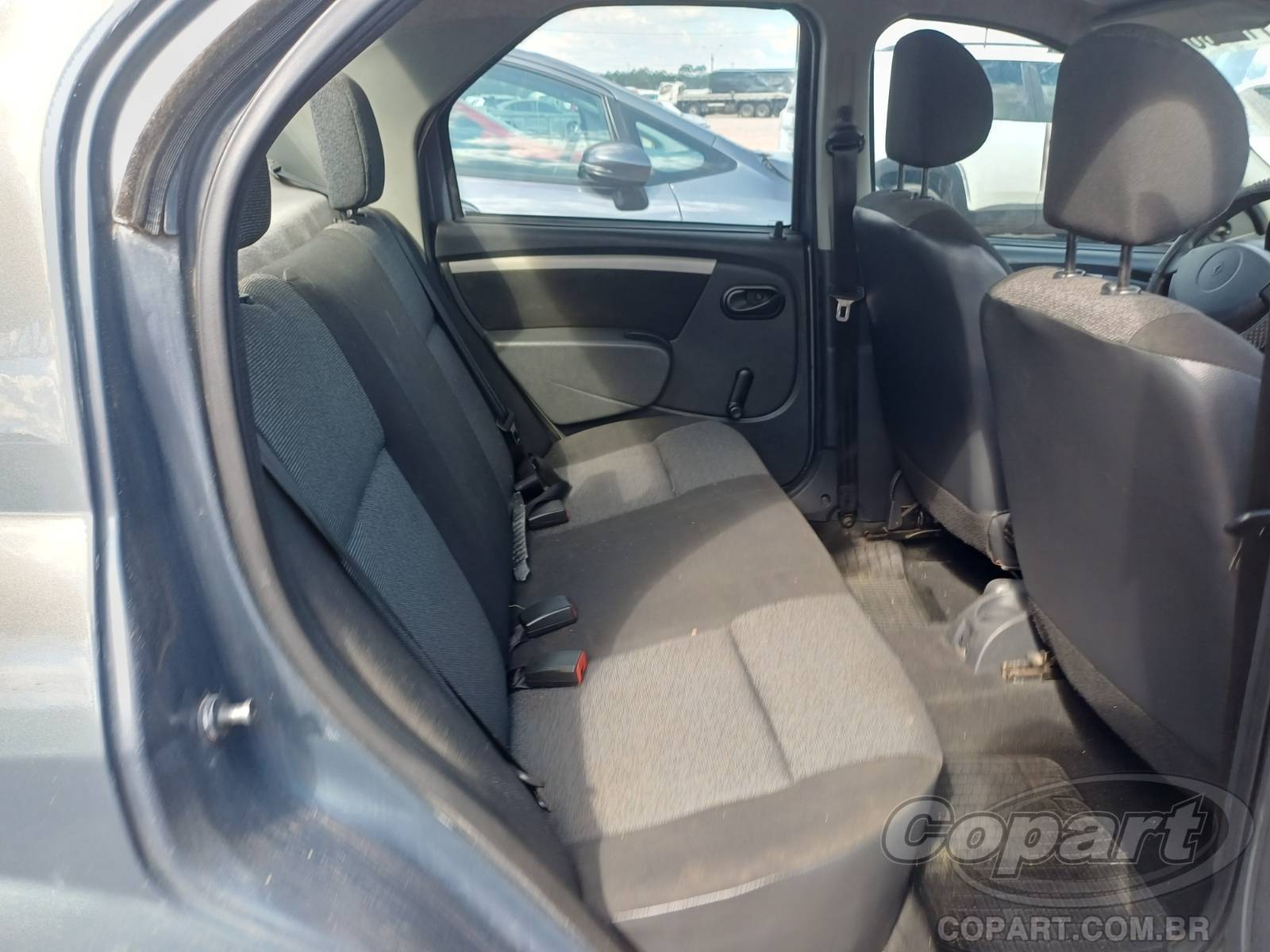 2009 RENAULT LOGAN — foto 6 de 10
