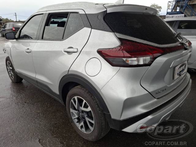 2024 NISSAN KICKS 