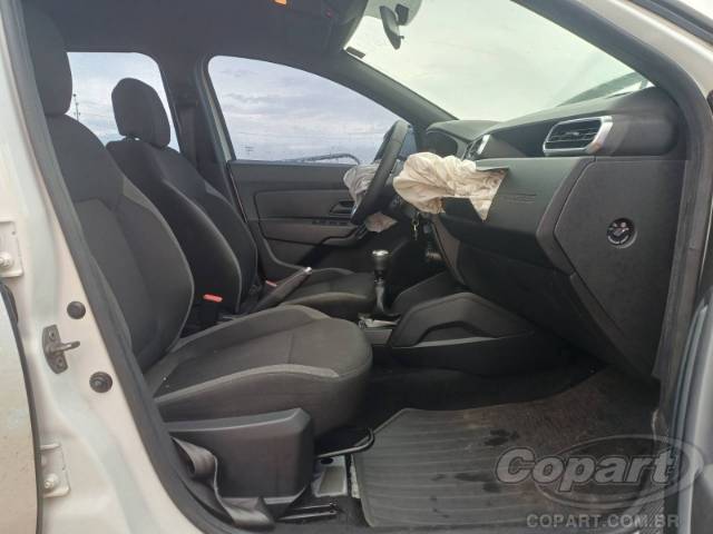 2022 RENAULT DUSTER 