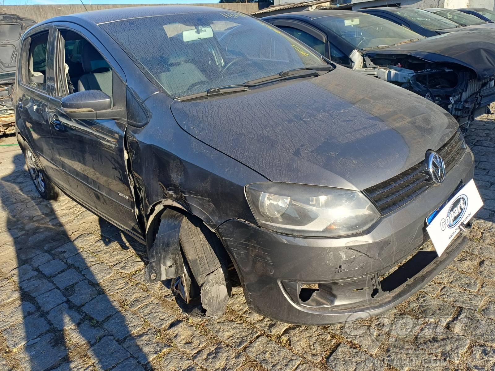 2012 VOLKSWAGEN FOX