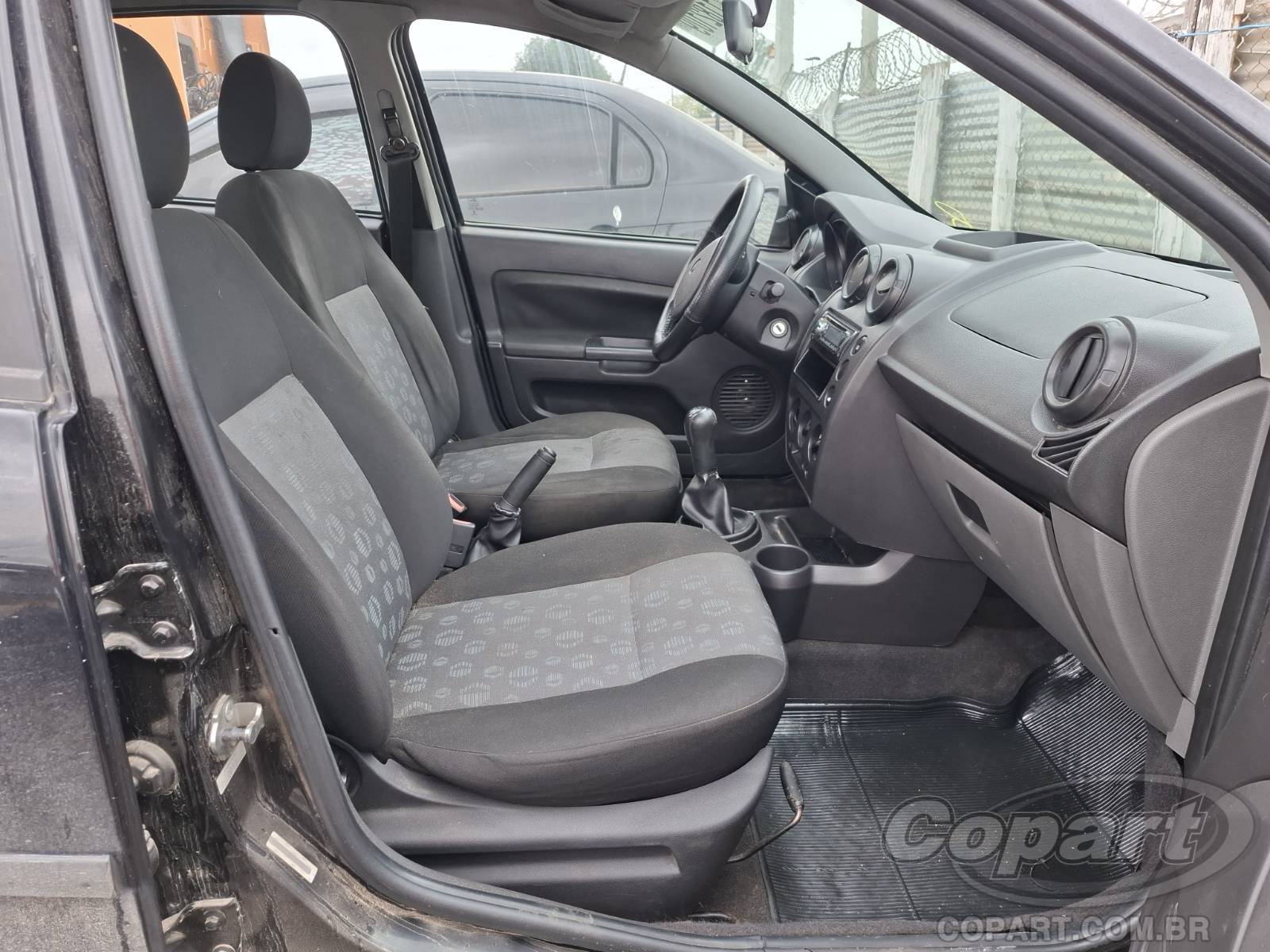 Foto 5: 2014 FORD FIESTA