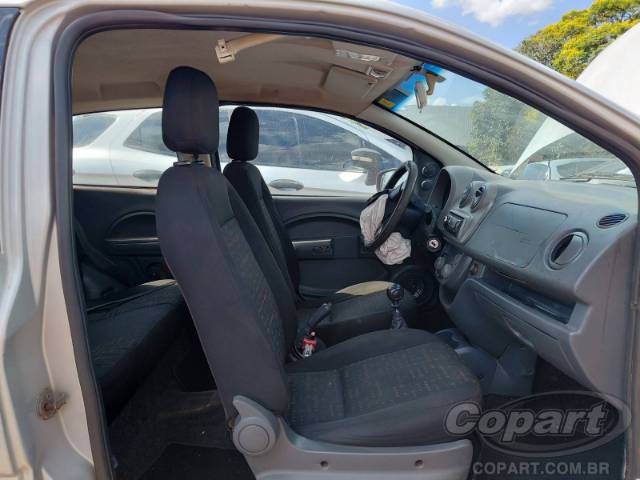 2015 FIAT UNO 