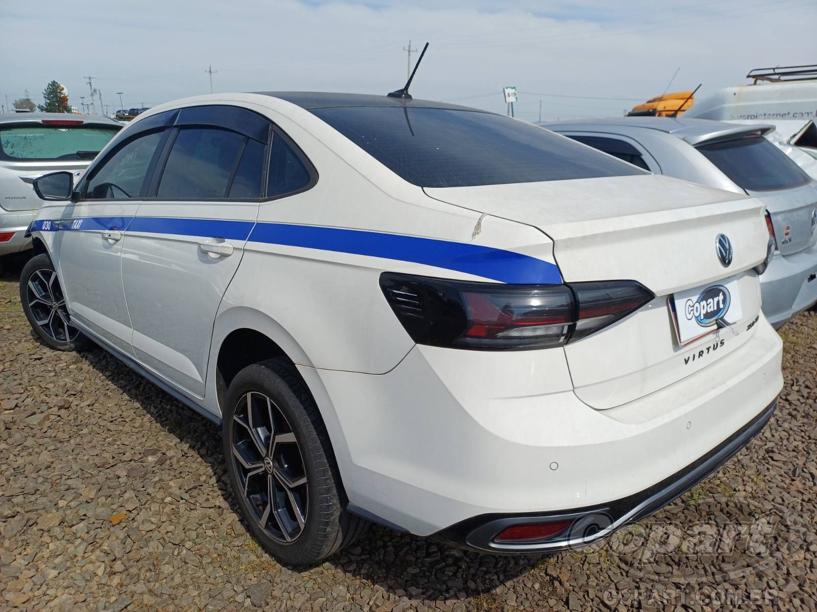 2025 VOLKSWAGEN VIRTUS — foto 3 de 11
