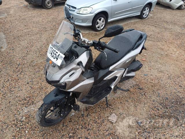 2025 HONDA ADV 