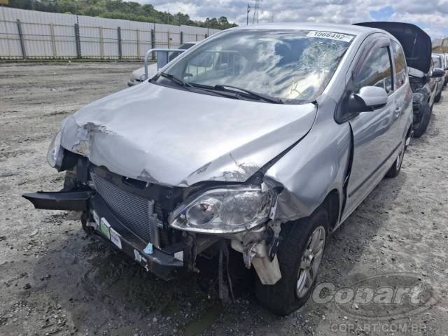 2010 VOLKSWAGEN FOX 