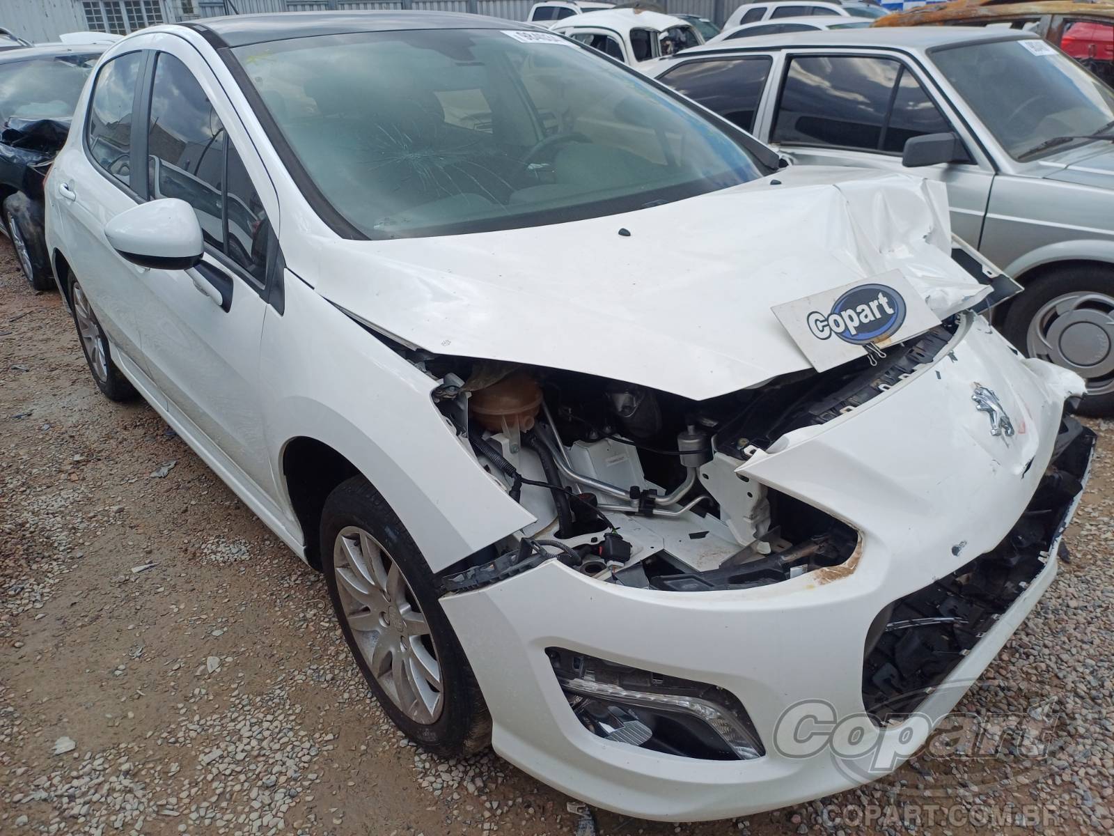 Peugeot 308 Active 1.6 16V VVT 2015 Médio Dano Frontal