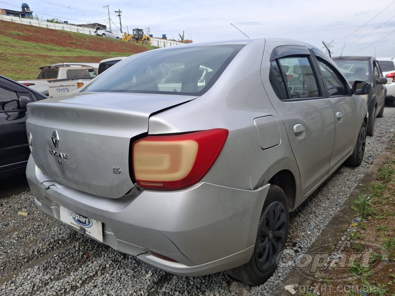 Foto 4: 2016 RENAULT LOGAN