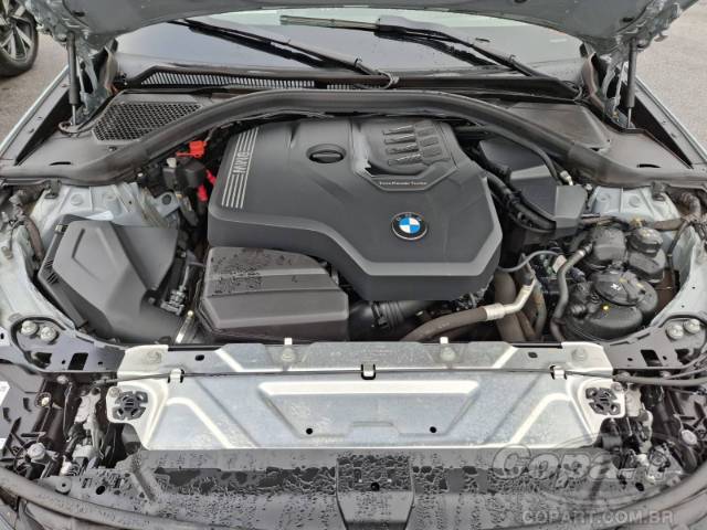 2024 BMW SERIE 3 