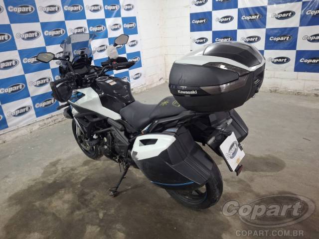 2025 KAWASAKI VERSYS 