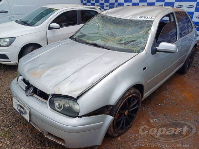 2004 VOLKSWAGEN GOLF 