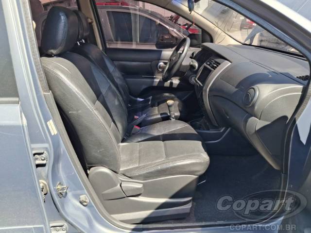 2012 NISSAN LIVINA 