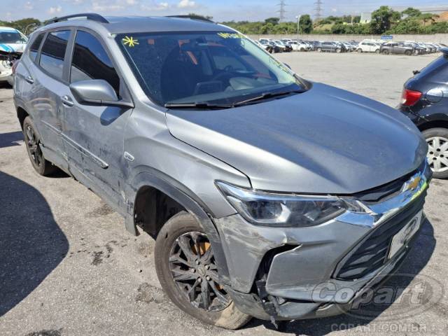 2025 CHEVROLET TRACKER 