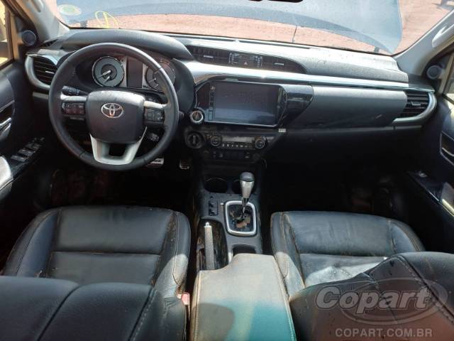 2024 TOYOTA HILUX CD 