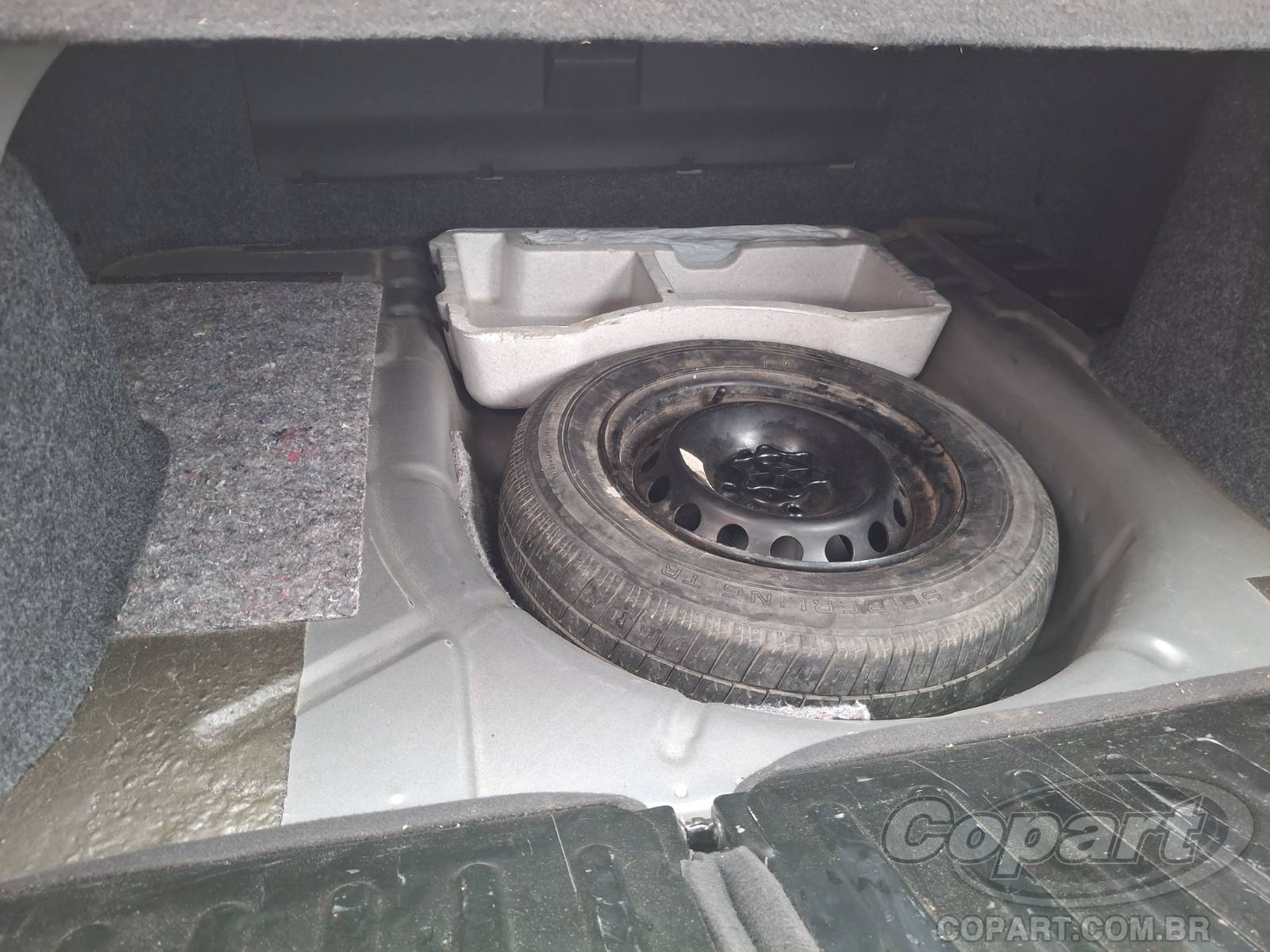 2011 FORD FIESTA SEDAN — foto 10 de 12