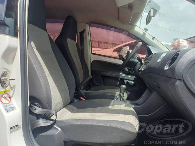 2015 VOLKSWAGEN UP 
