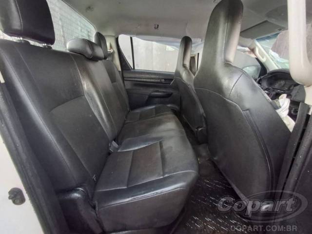 2024 TOYOTA HILUX CD 