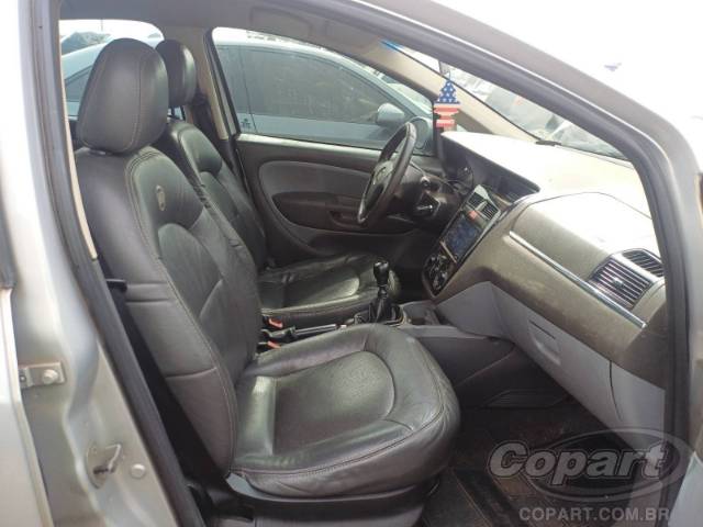 2013 FIAT LINEA 