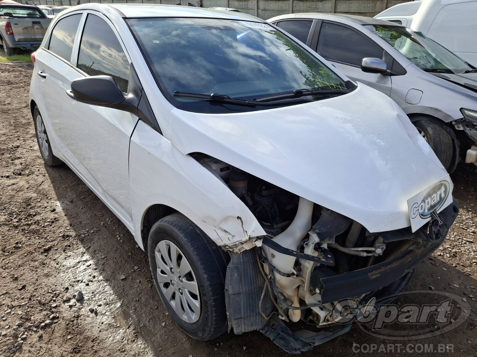 Veículo Hyundai HB20 Hyundai HB20 Comfort 1.0 12V CVVT 2013 Colisão Média Monta 2013 em leilão