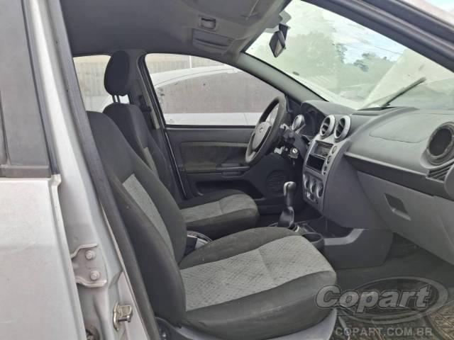 2012 FORD FIESTA 