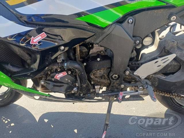 2025 KAWASAKI NINJA ZX-6R 