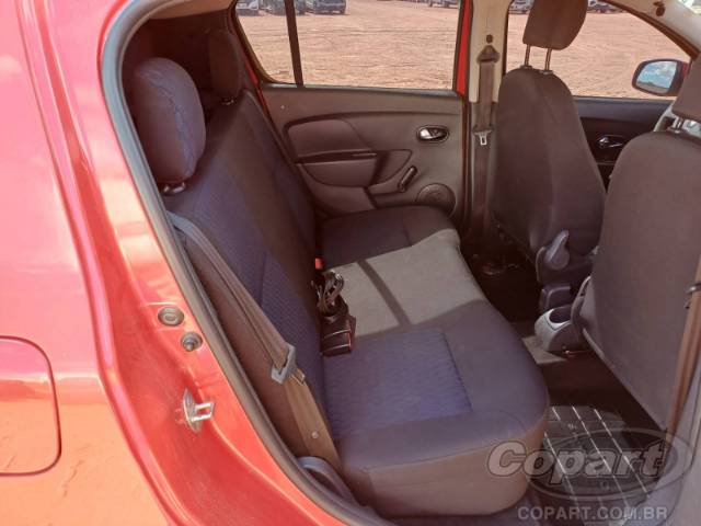 2015 RENAULT SANDERO 