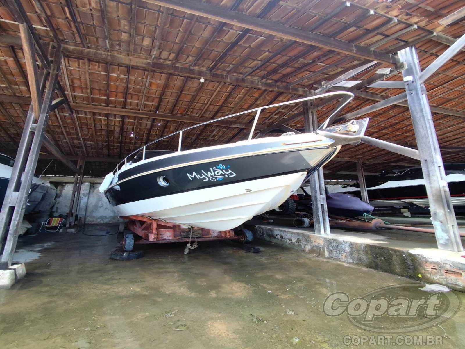 2012 EMBARCACAO BARCO