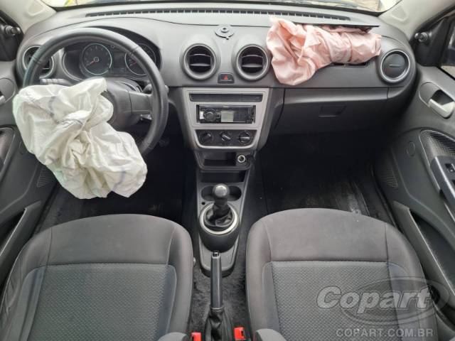 2016 VOLKSWAGEN GOL 