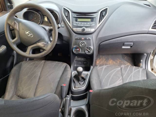 2015 HYUNDAI HB20 