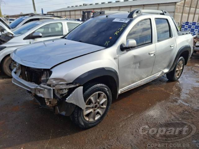 2022 RENAULT DUSTER OROCH 