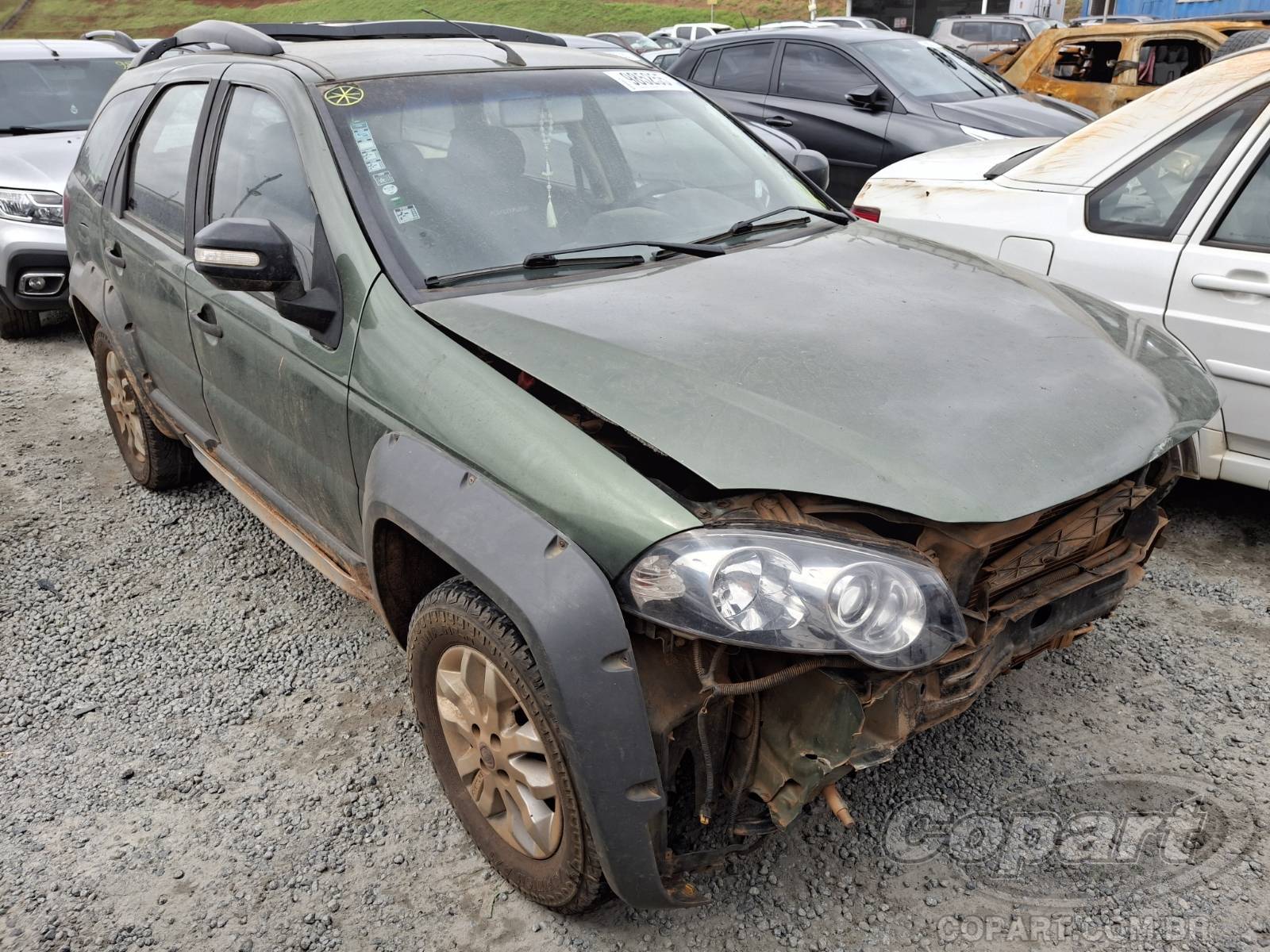 Veículo Fiat Palio Fiat Palio Weekend Adventure 1.8 16V 2013 Médio Dano Frontal 2013 em leilão