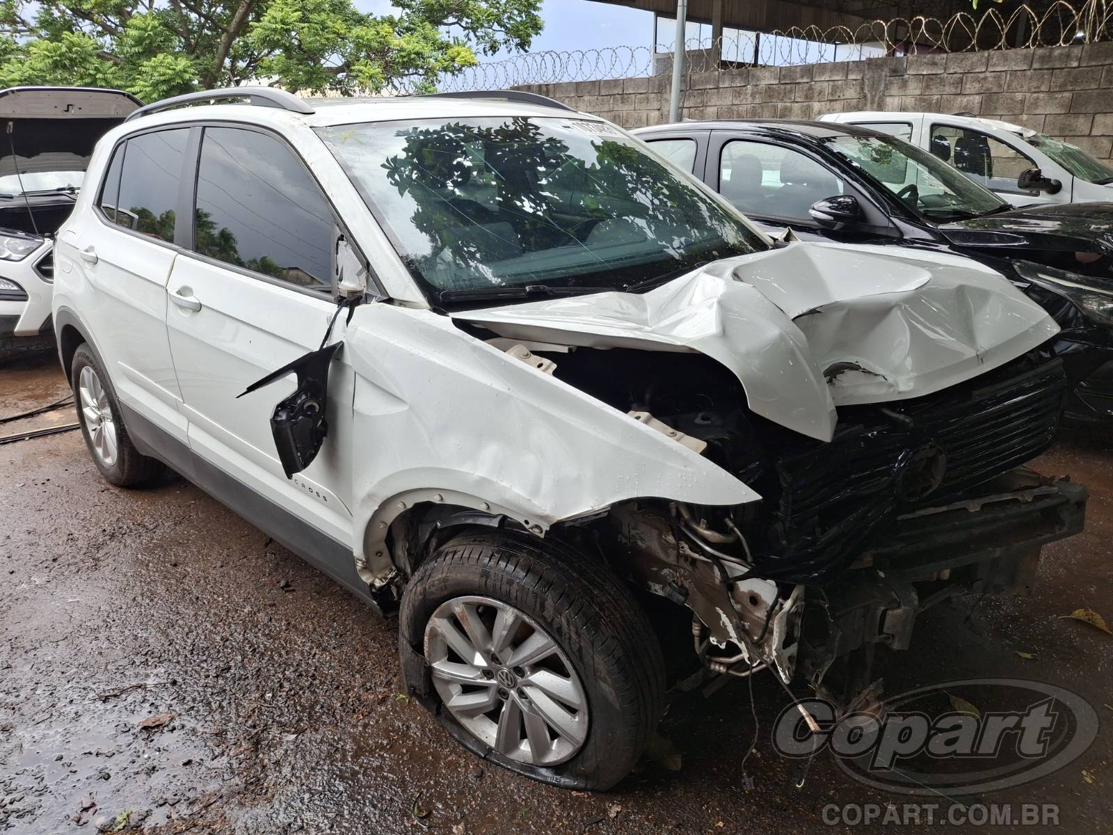 Veículo VW - VolksWagen T-Cross VOLKSWAGEN T-CROSS 200 AT 1.0 12V TSI Turbo 2020 2020 em leilão