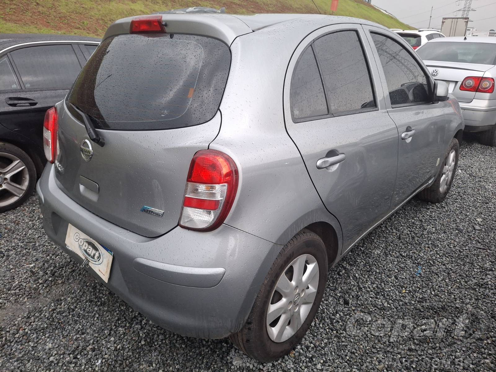 2013 NISSAN MARCH — foto 4 de 15