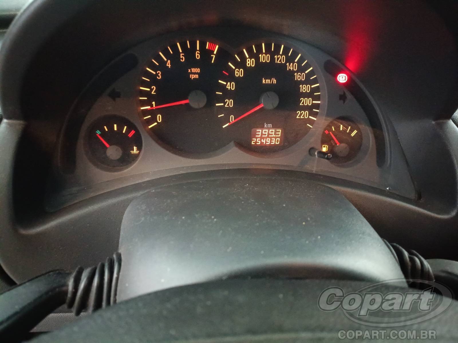 Foto 8 de 10: 2005 CHEVROLET CORSA SEDAN