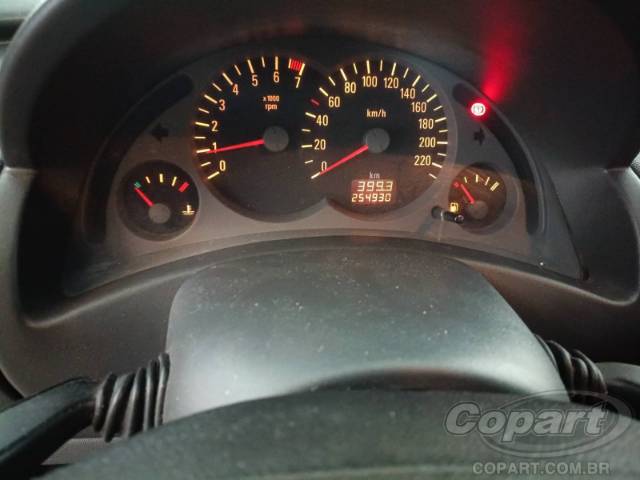 2005 CHEVROLET CORSA SEDAN 